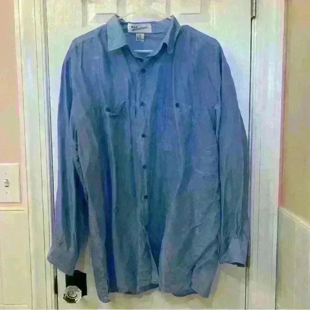 100% Silk M&R International button down Men’s L